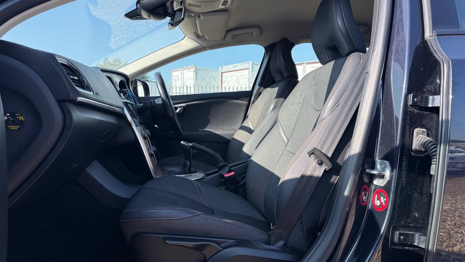 Used Volvo V40 Cross Country 2015 for sale - 76995452: Photo 39