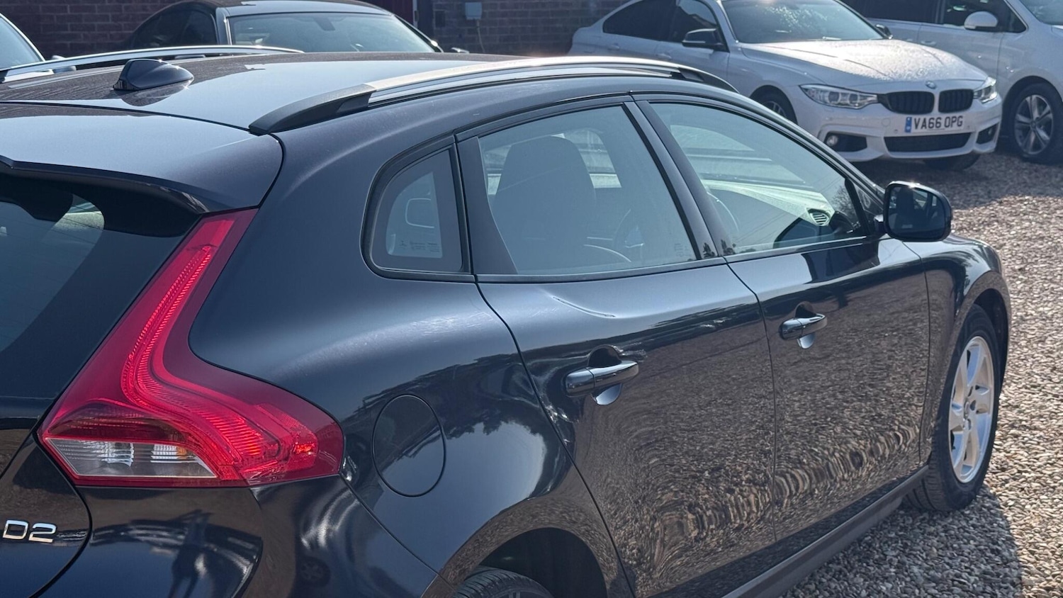 Used Volvo V40 Cross Country 2015 for sale - 76995452: Photo 44