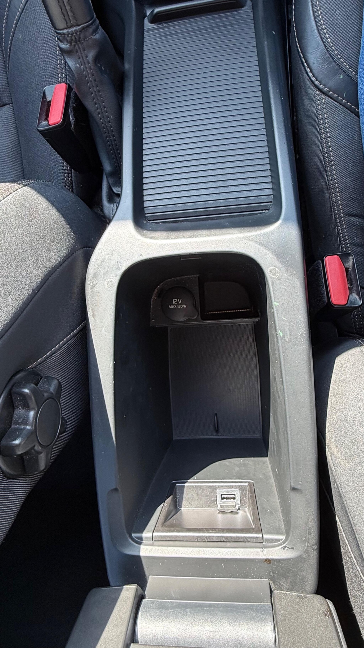 Used Volvo V40 Cross Country 2015 for sale - 76995452: Photo 45