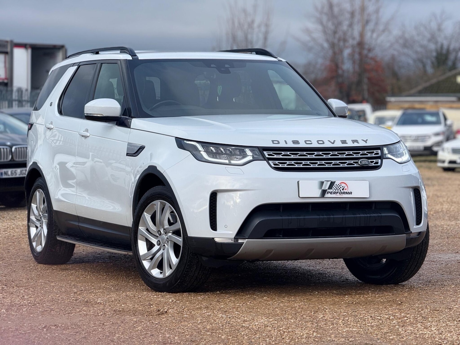 Used Land Rover Discovery 2017 for sale - 76964674: Photo 1