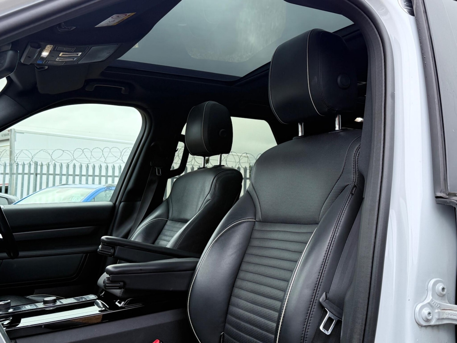 Used Land Rover Discovery 2017 for sale - 76964674: Photo 39