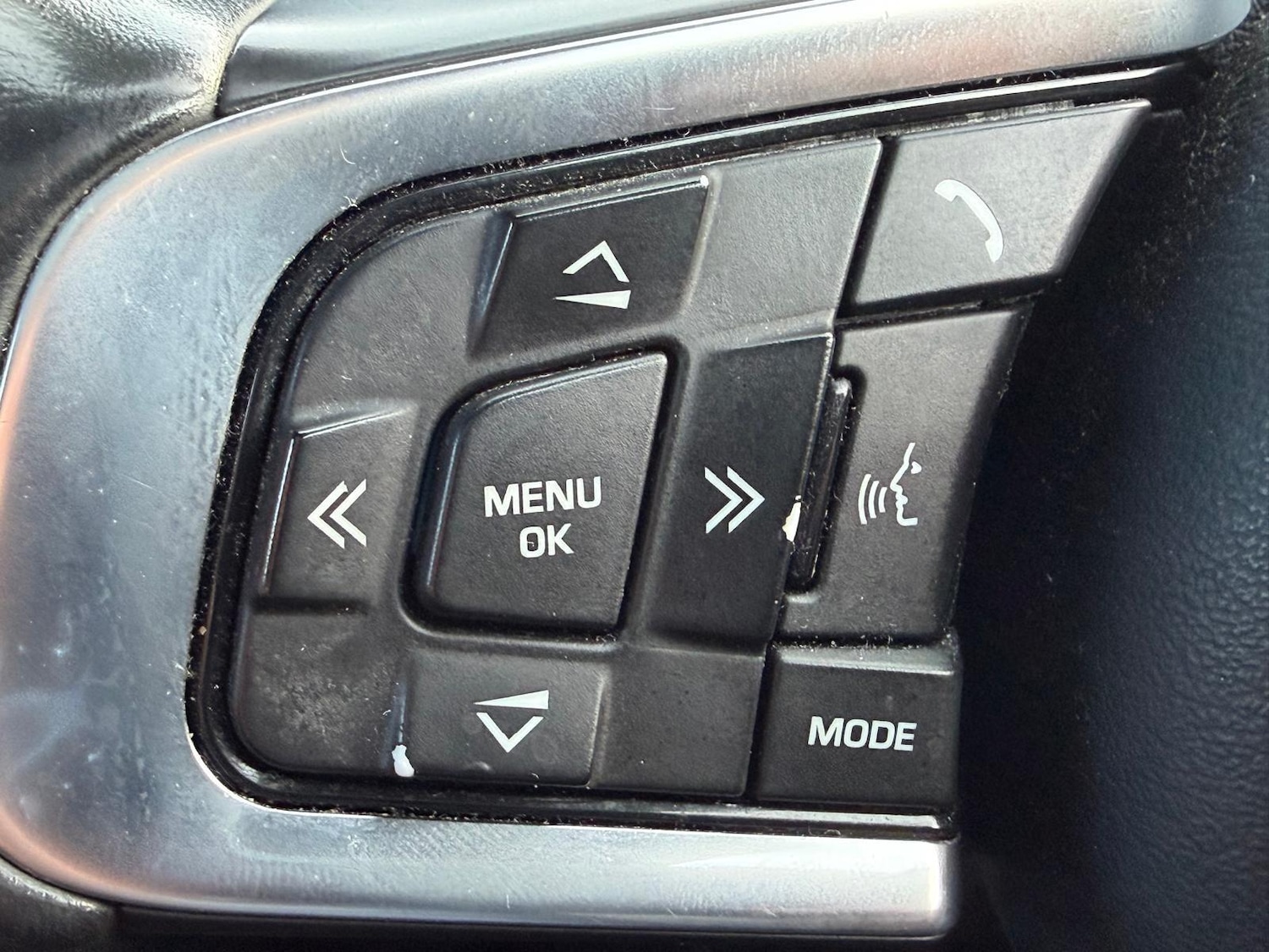 Used Jaguar XF 2016 for sale - 78157583: Photo 25