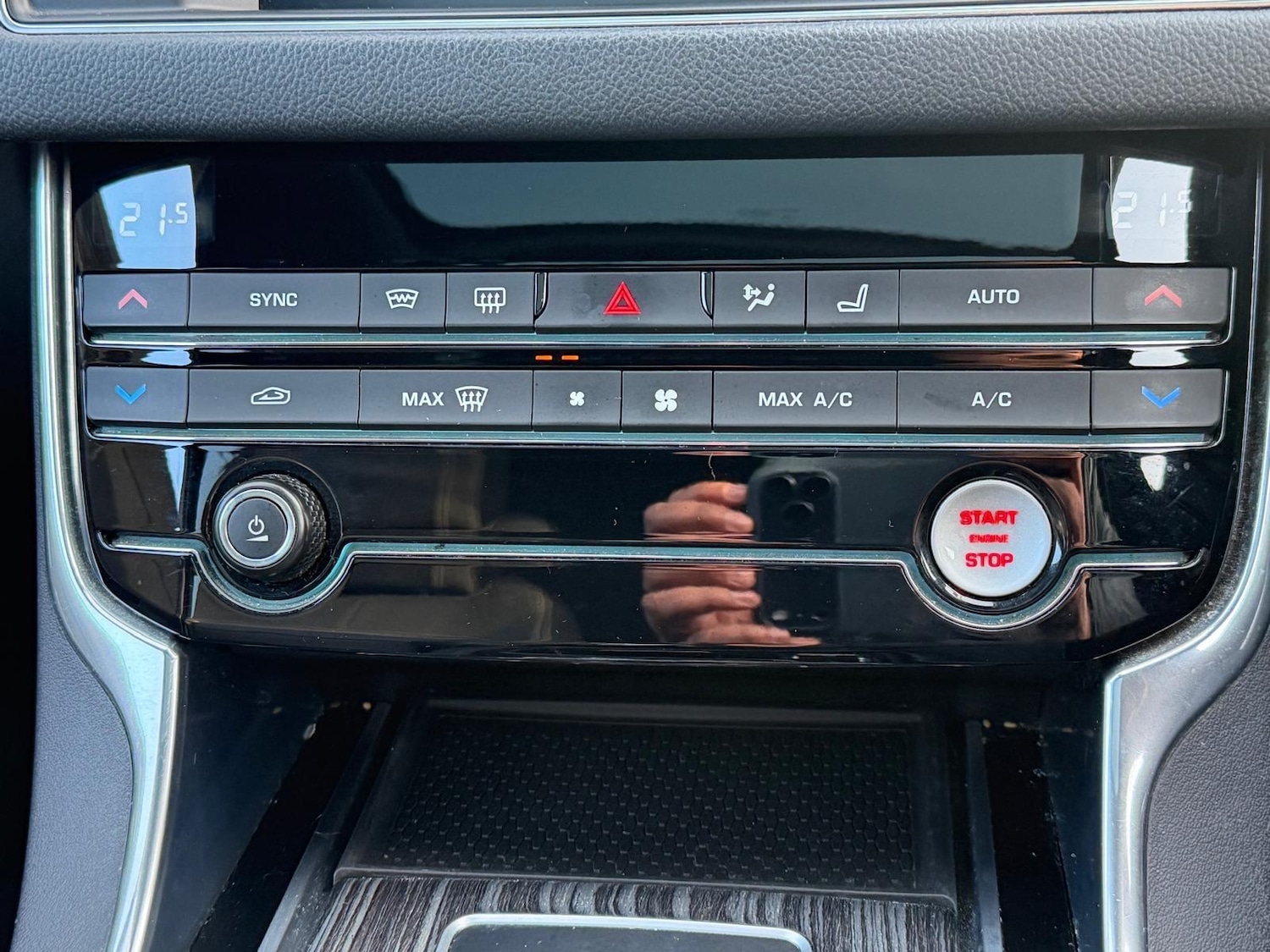 Used Jaguar XF 2016 for sale - 78157583: Photo 39