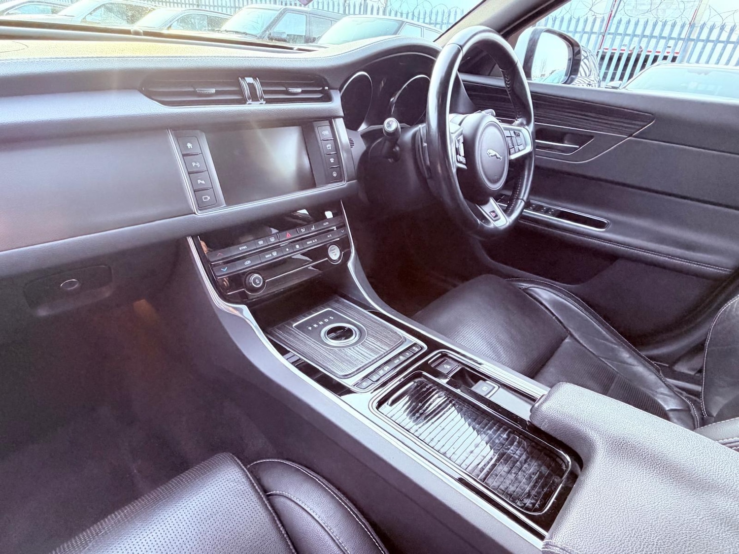 Used Jaguar XF 2016 for sale - 78157583: Photo 6