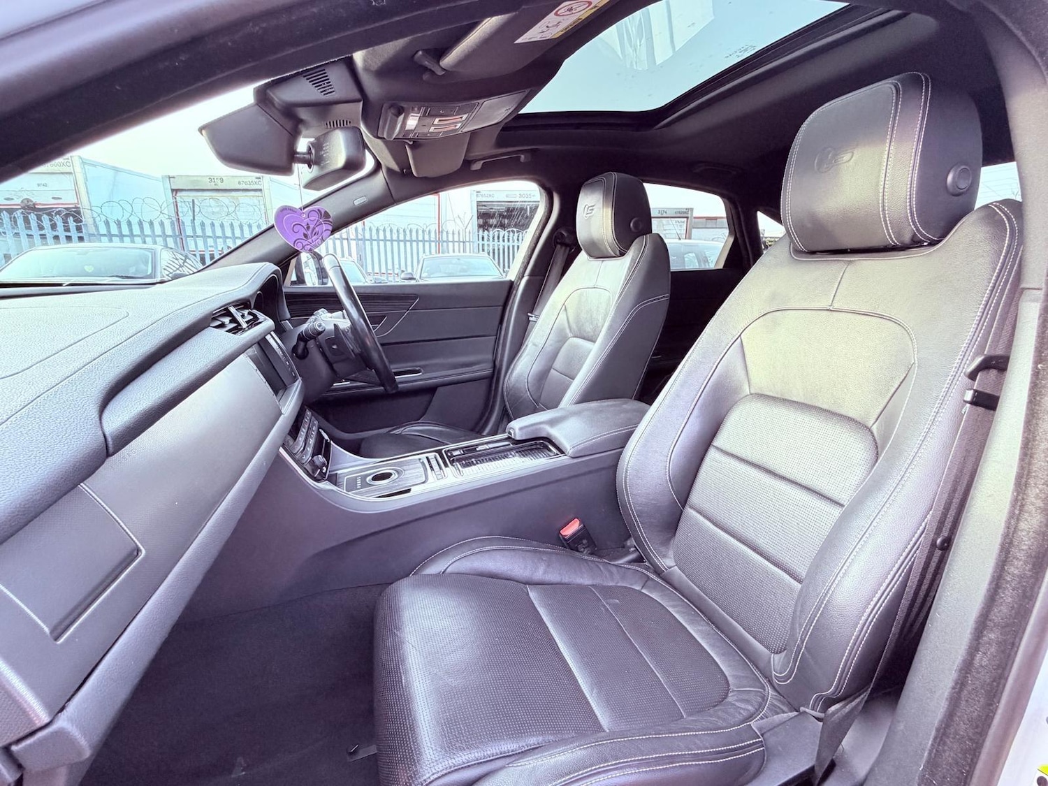 Used Jaguar XF 2016 for sale - 78157583: Photo 63