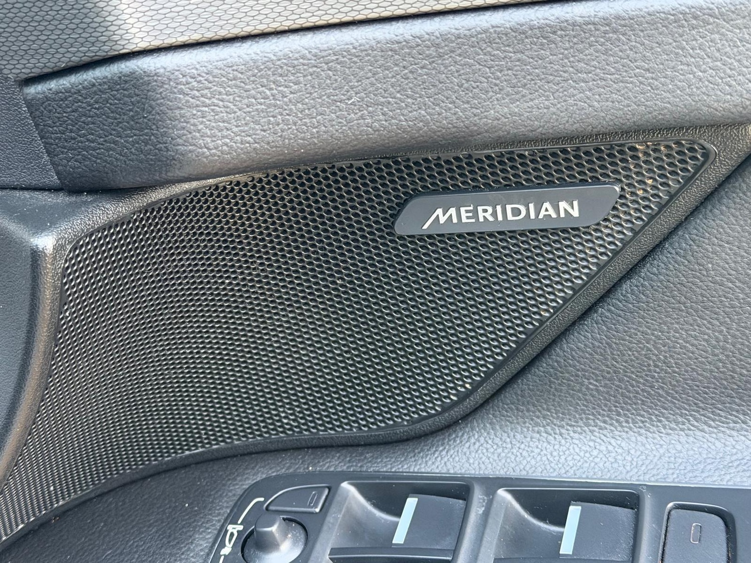 Used Jaguar XF 2016 for sale - 78157583: Photo 69