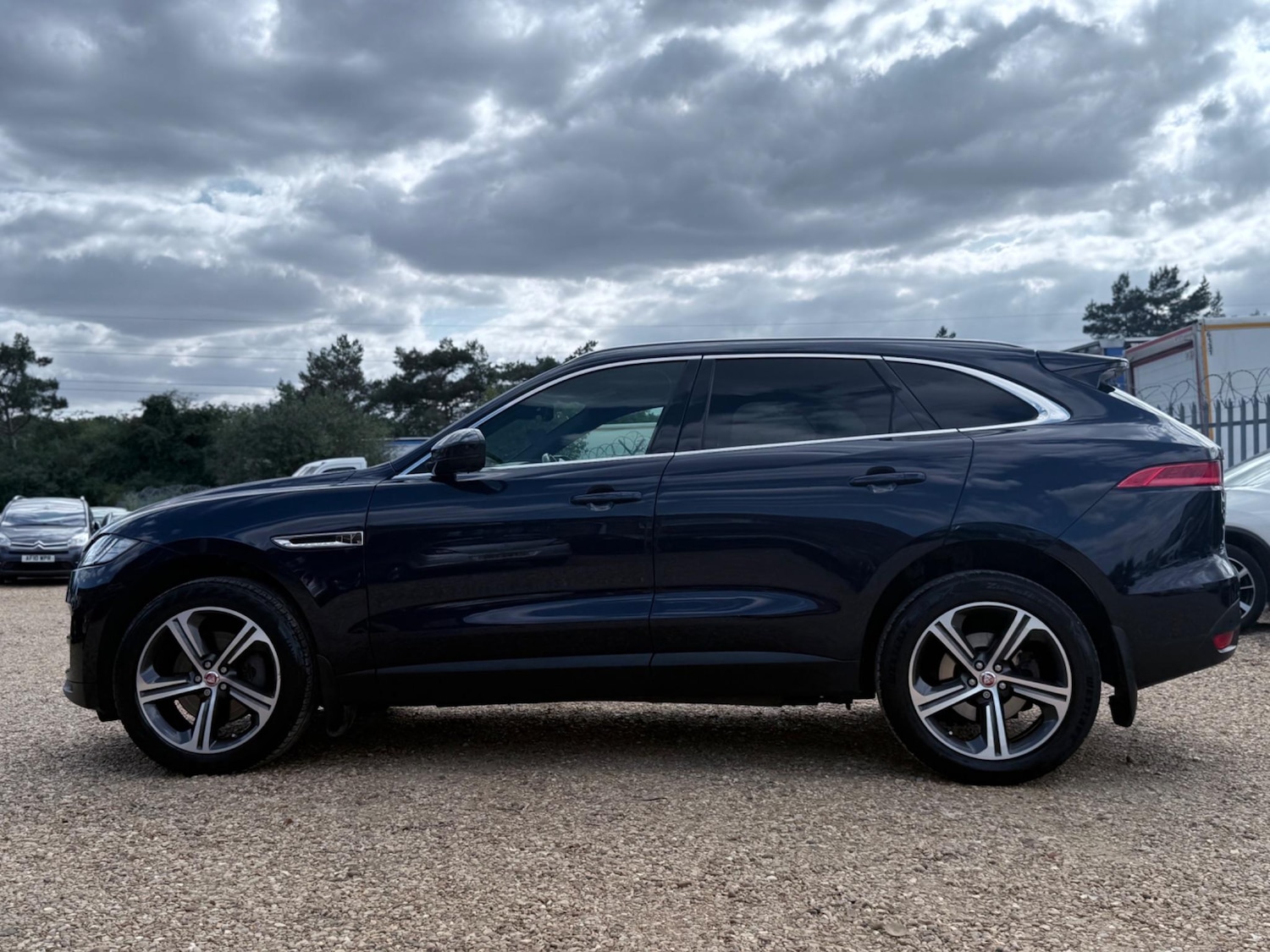 Used Jaguar F-Pace 2017 for sale - 76031605: Photo 10