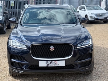 Used Jaguar F-Pace 2017 for sale - 76031605: Photo 2