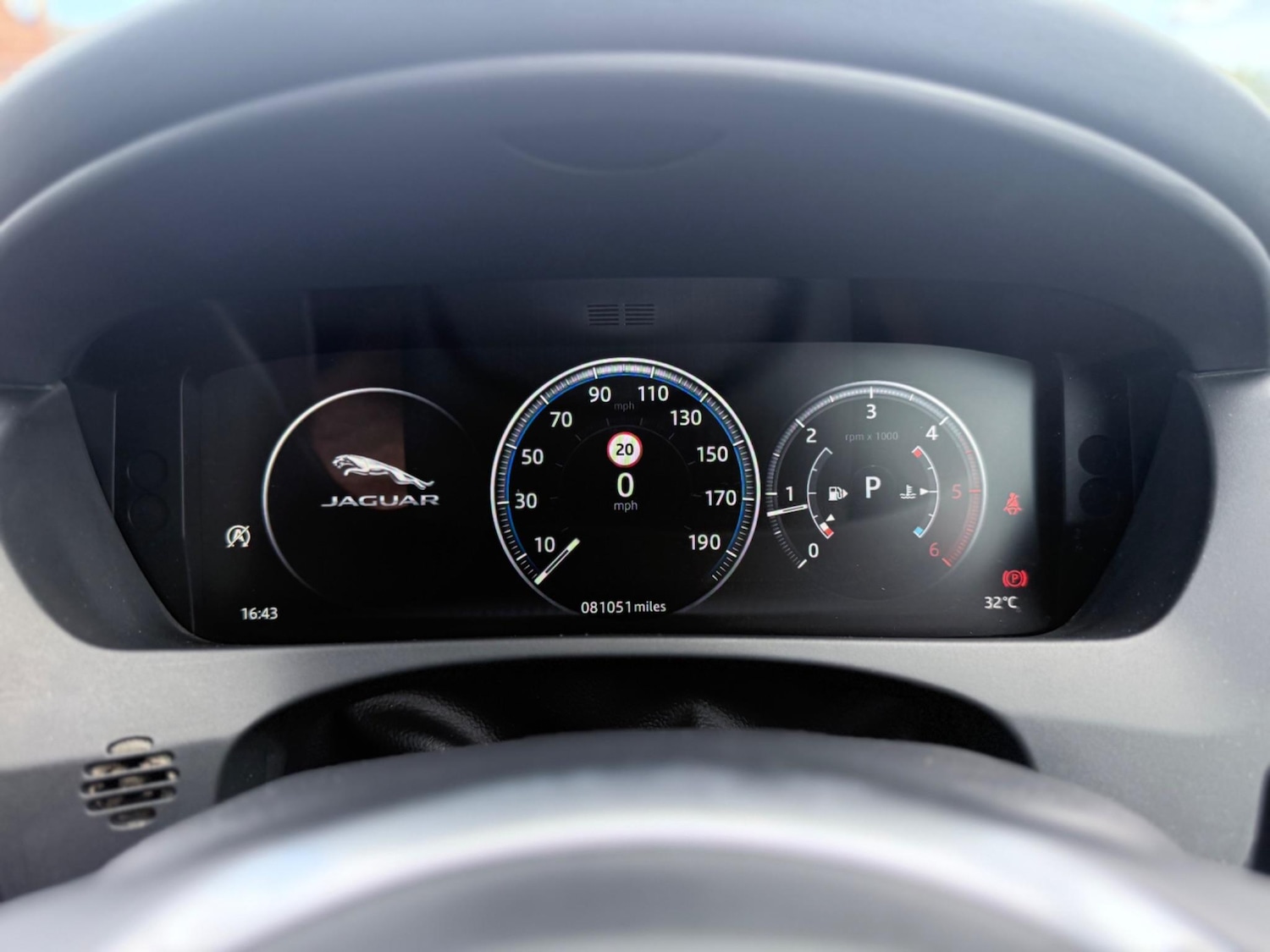 Used Jaguar F-Pace 2017 for sale - 76031605: Photo 45