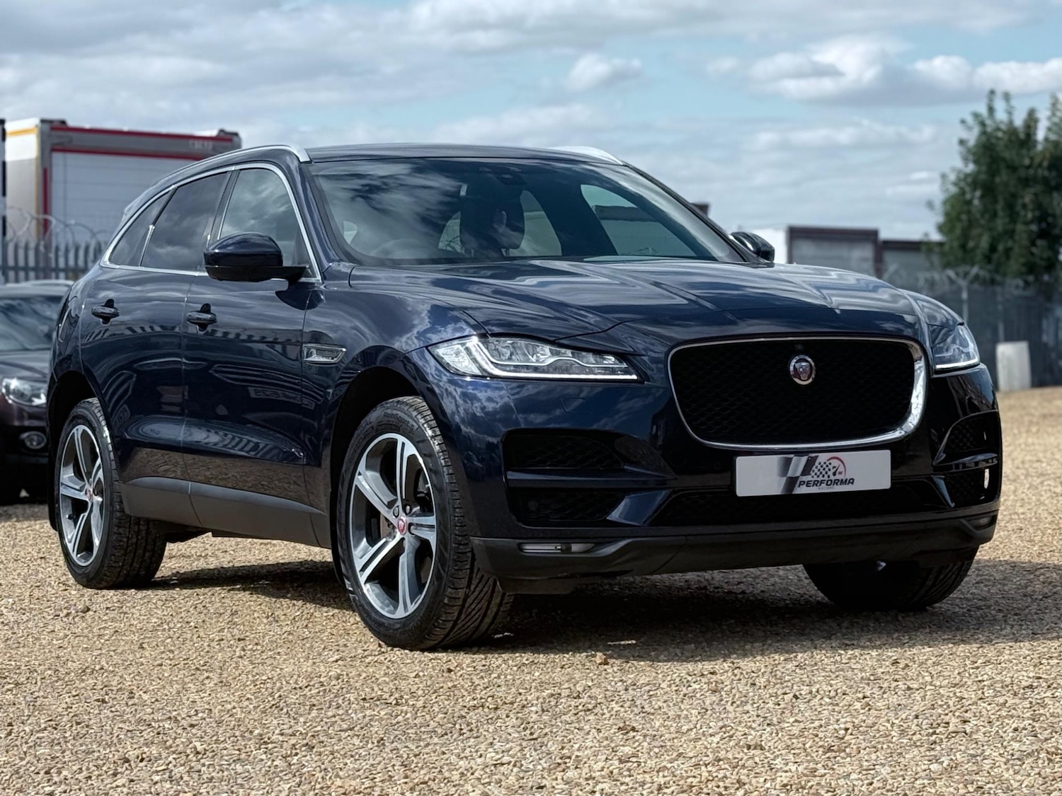 Used Jaguar F-Pace 2017 for sale - 76031605: Photo 5