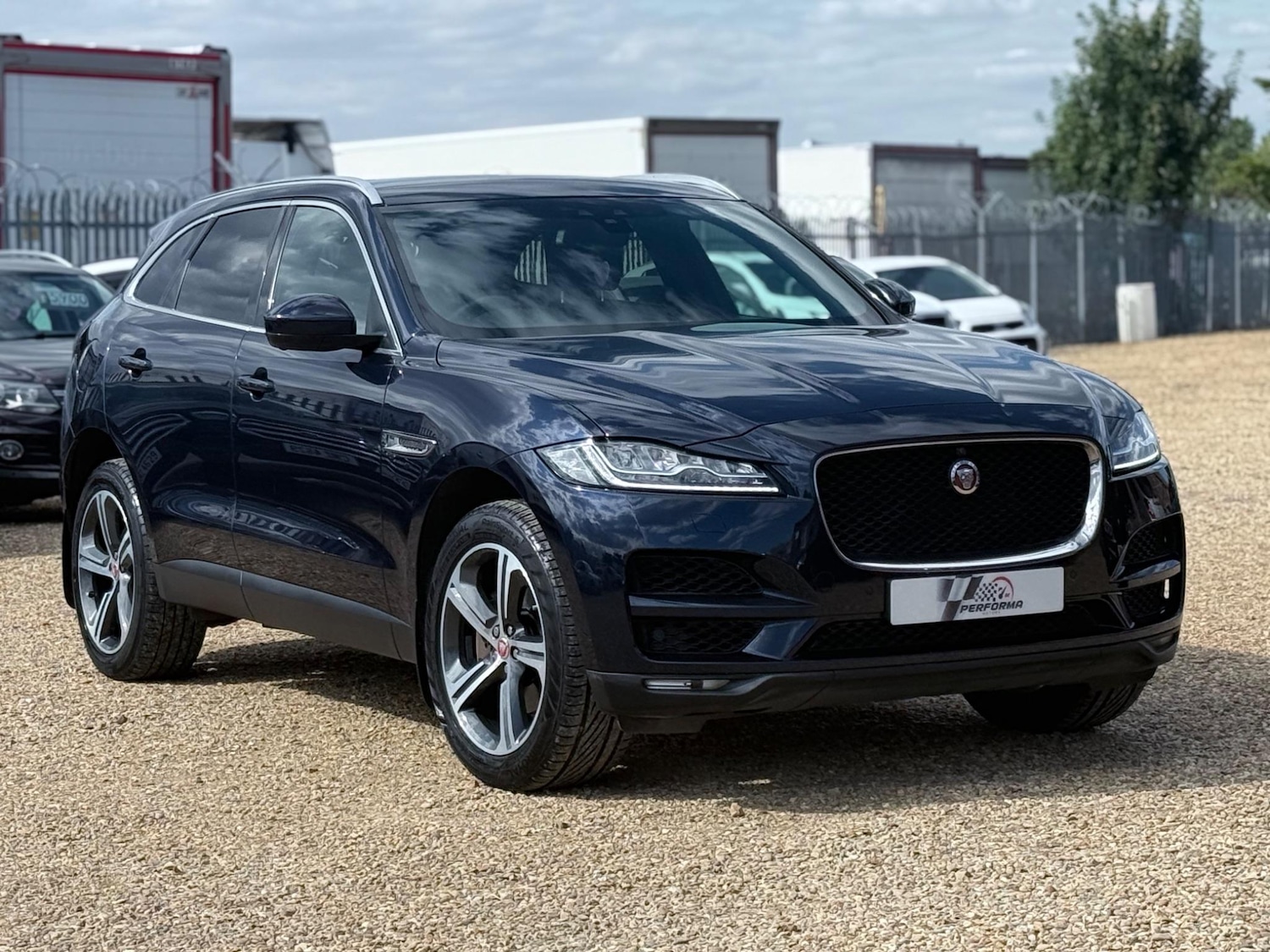 Used Jaguar F-Pace 2017 for sale - 76031605: Photo 6