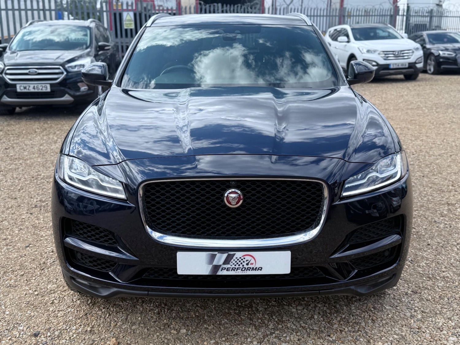 Used Jaguar F-Pace 2017 for sale - 76031605: Photo 9
