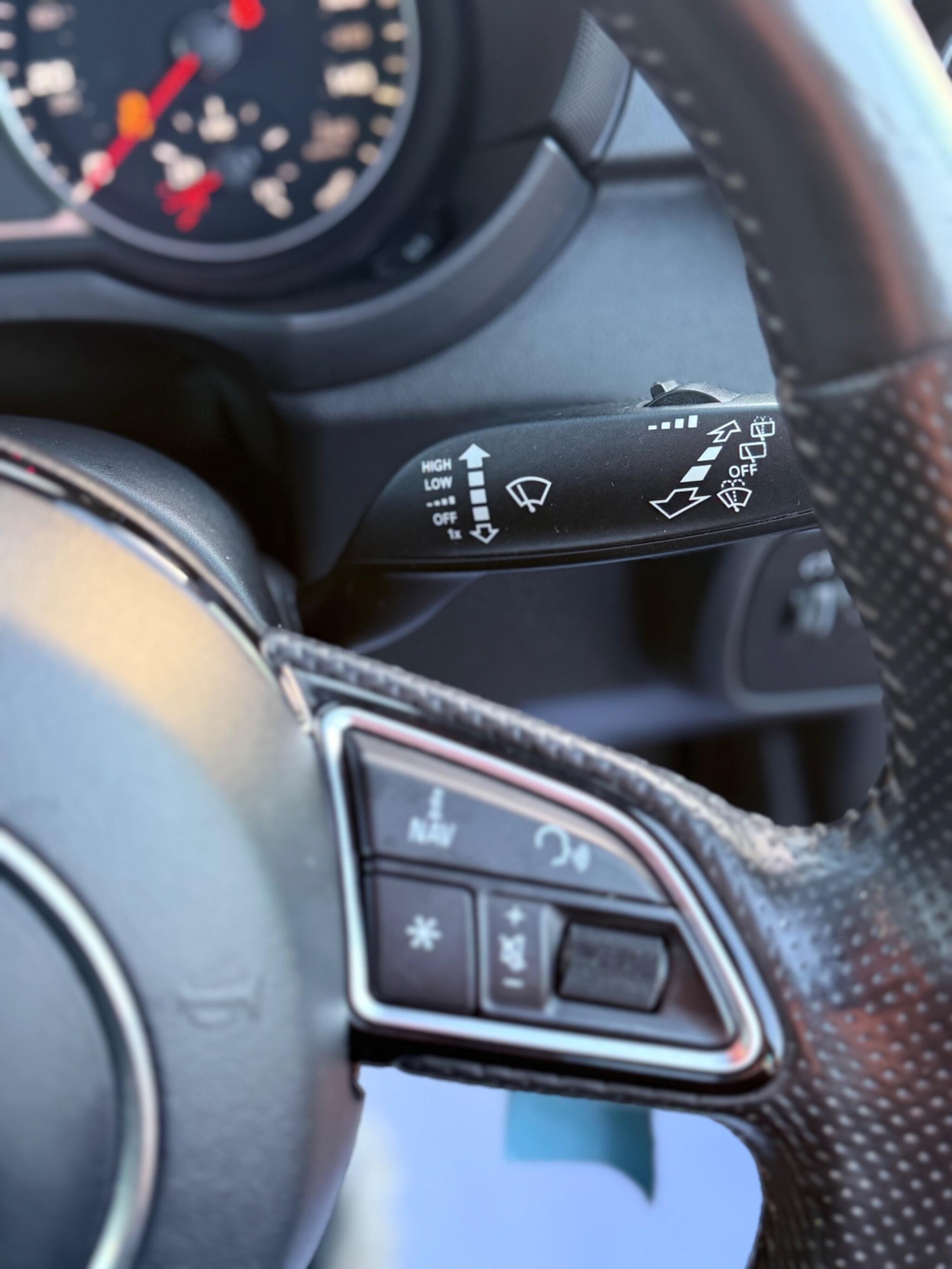 Used Audi A1 2011 for sale - 77053942: Photo 24