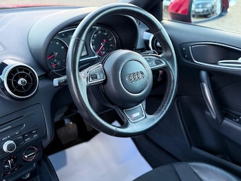 Used Audi A1 2011 for sale - 77053942: Photo