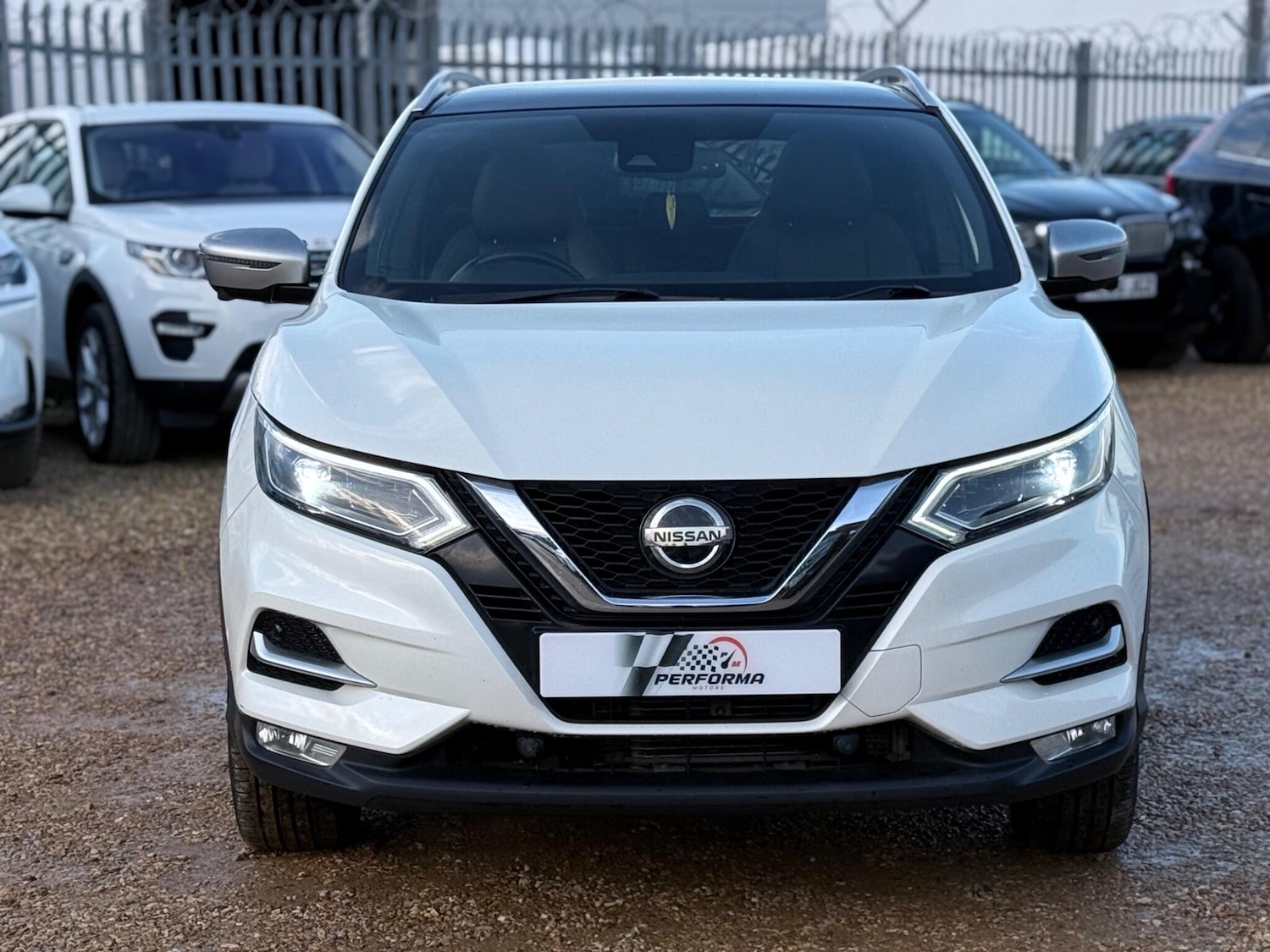 Used Nissan Qashqai 2018 for sale - 76839782: Photo 2