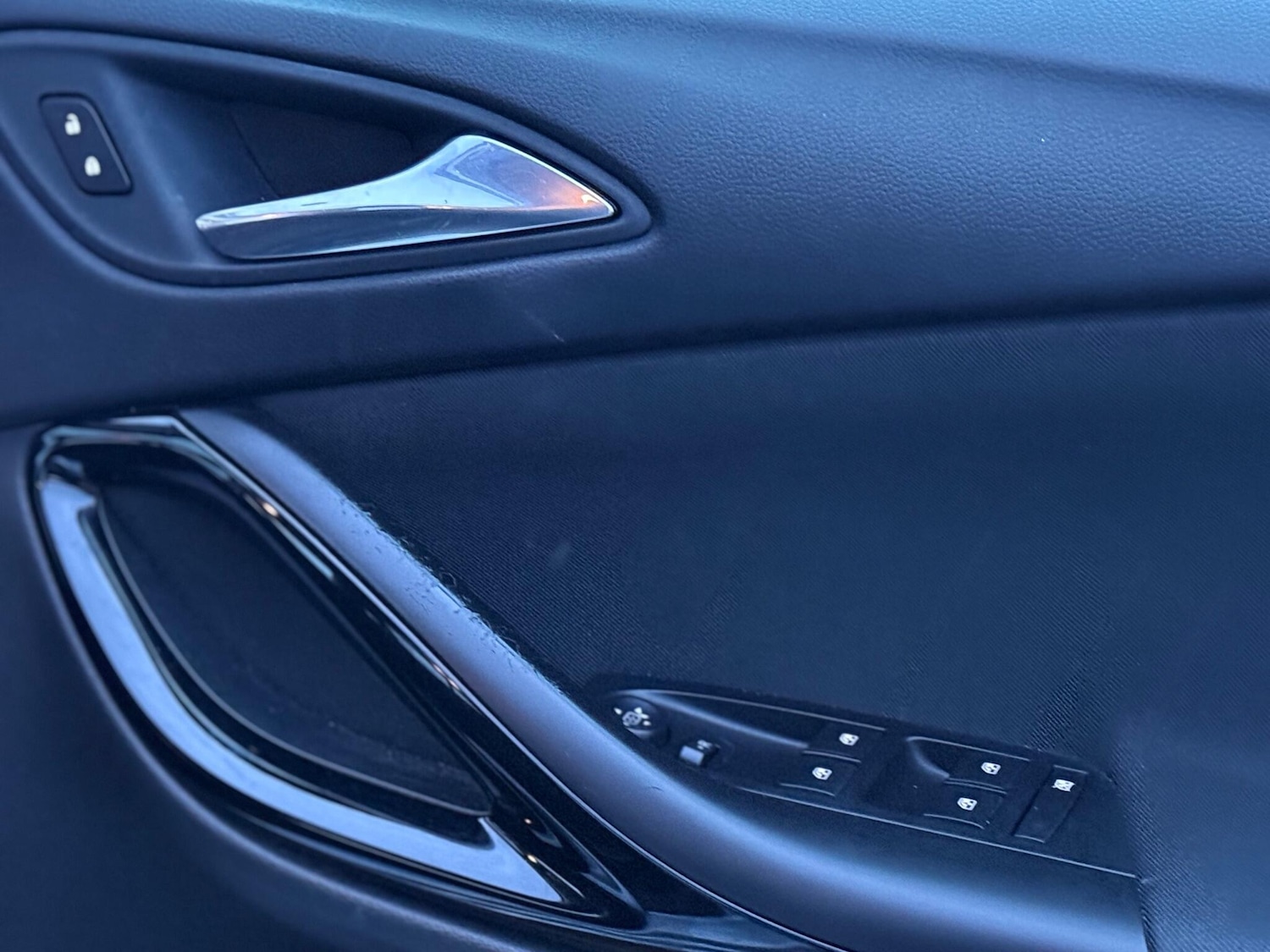 Used Vauxhall Astra 2018 for sale - 77559733: Photo 15