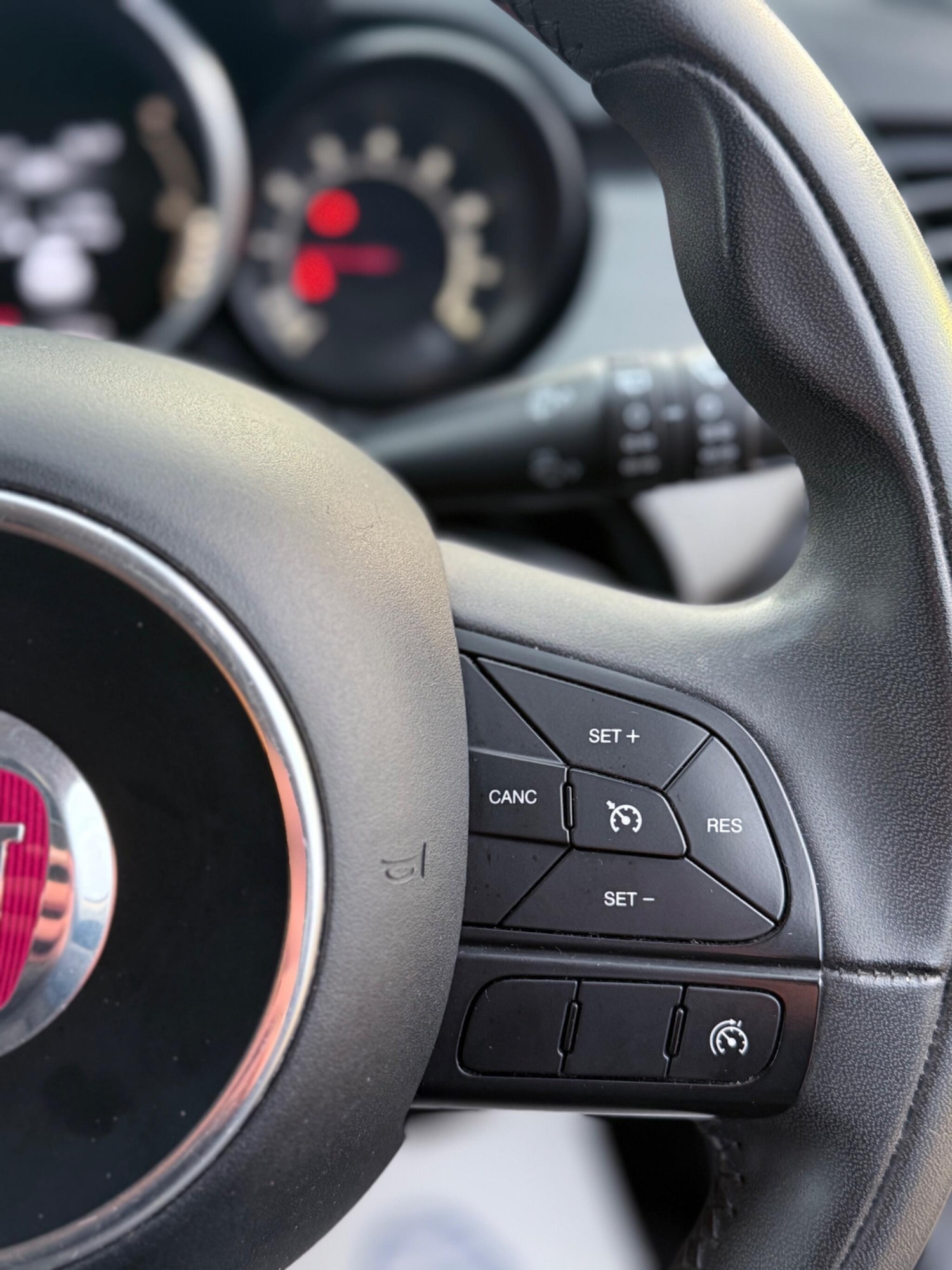 Used Fiat 500X 2015 for sale - 76743099: Photo 32