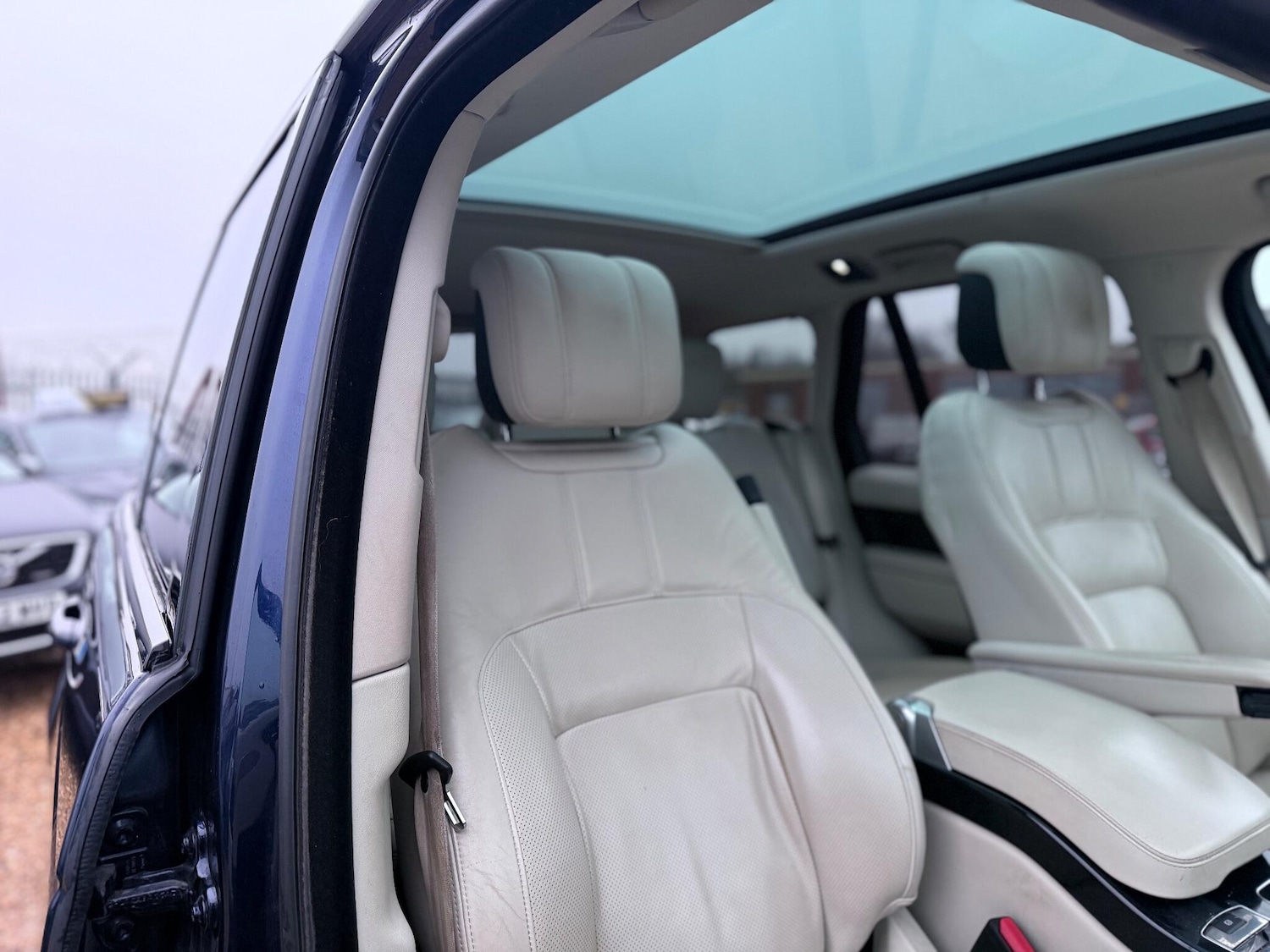 Used Land Rover Range Rover 2019 for sale - 77143854: Photo 11