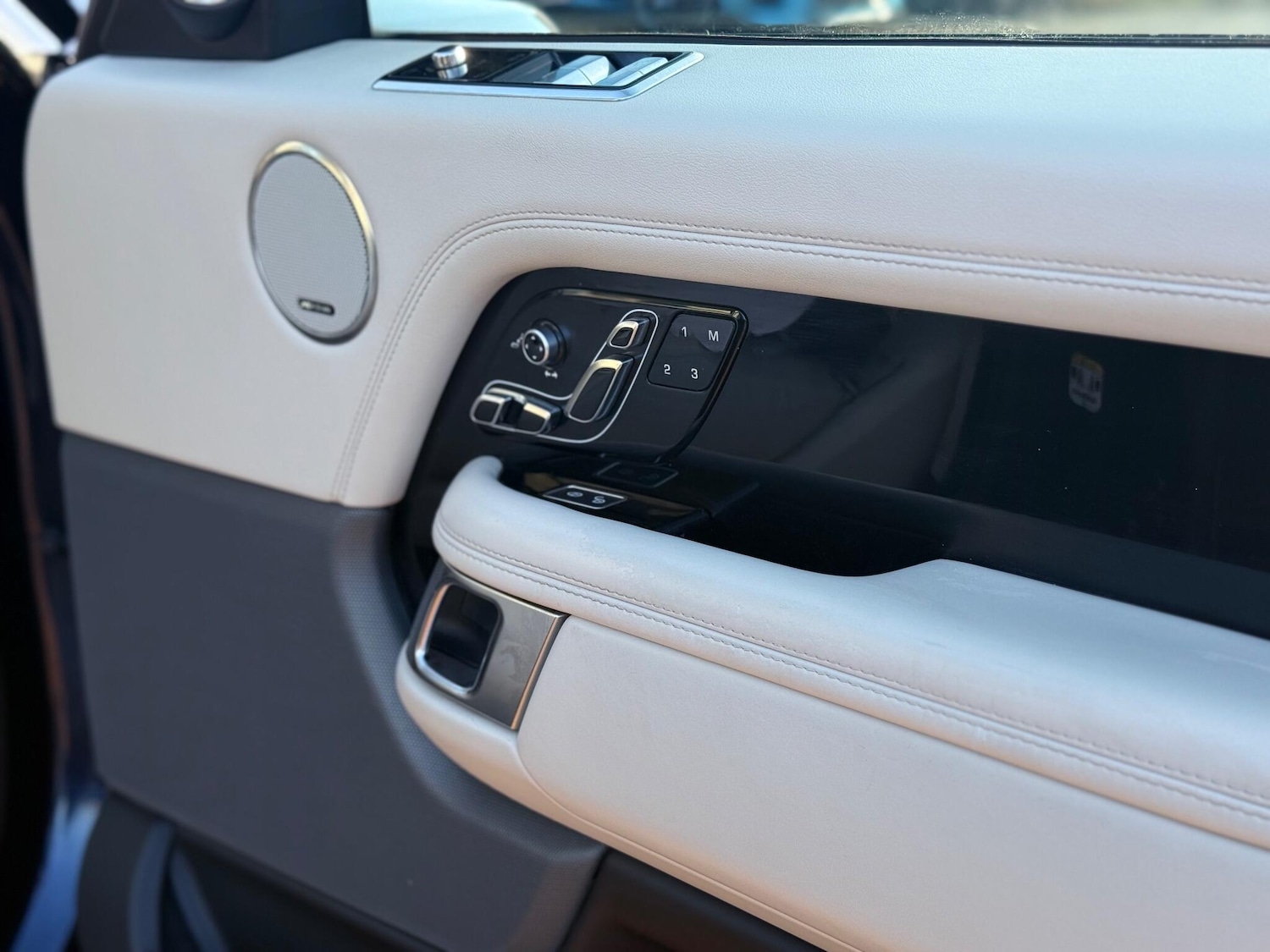 Used Land Rover Range Rover 2019 for sale - 77143854: Photo 22