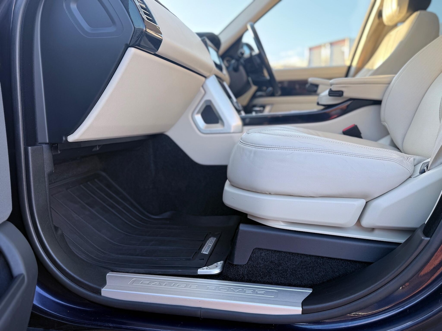 Used Land Rover Range Rover 2019 for sale - 77143854: Photo 37