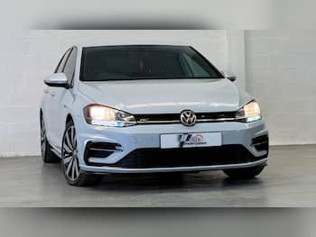 Used Volkswagen Golf 2017 for sale - 79807829: Photo