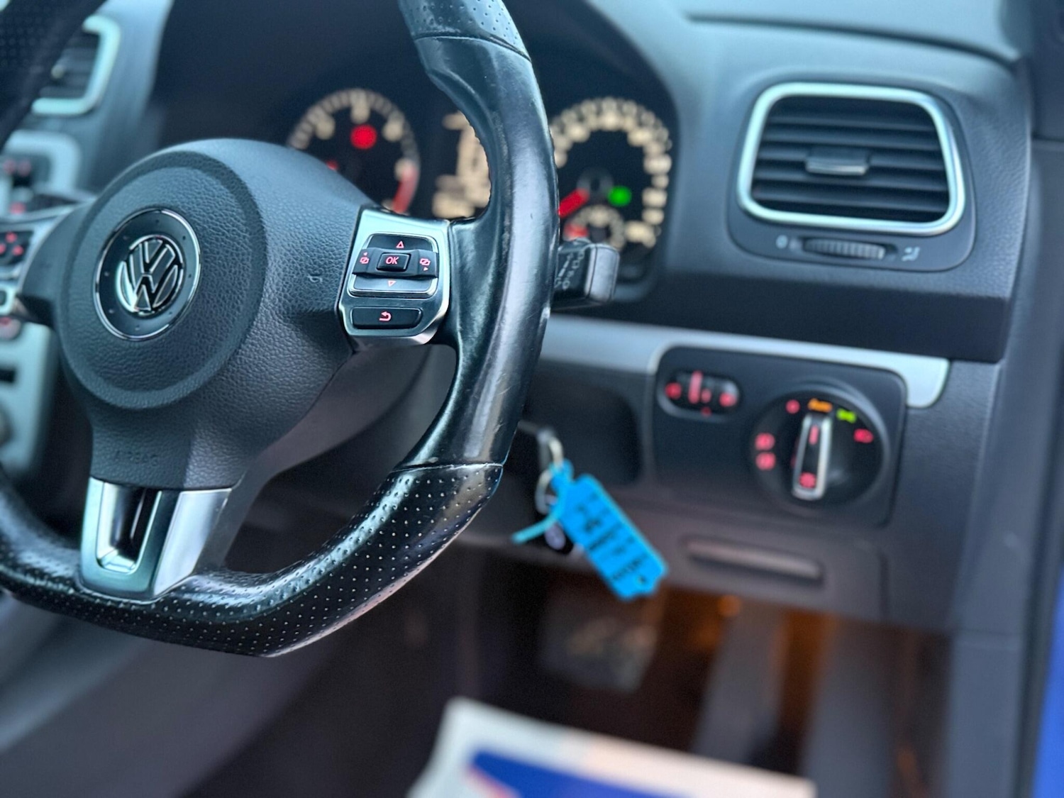 Used Volkswagen Scirocco 2013 for sale - 76573641: Photo 16