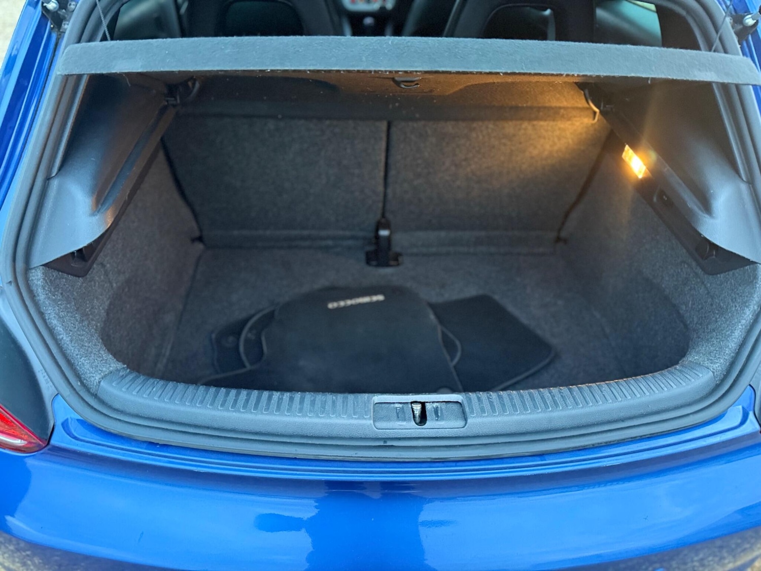 Used Volkswagen Scirocco 2013 for sale - 76573641: Photo 27