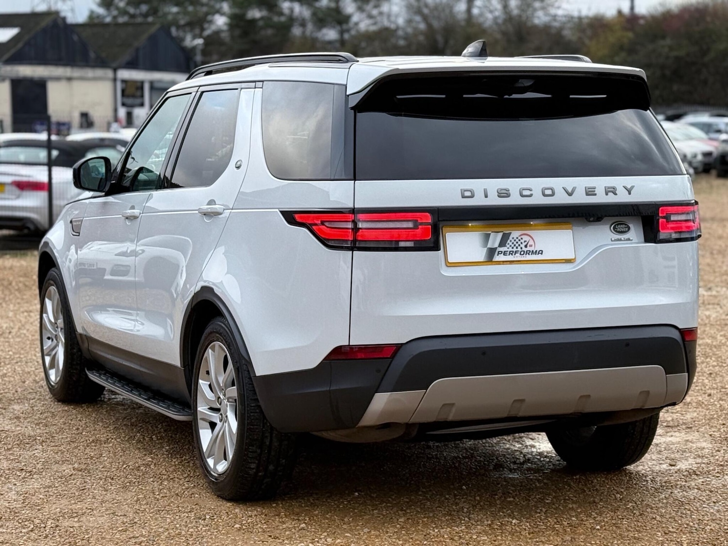 Used Land Rover Discovery 2017 for sale - 77737934: Photo 13
