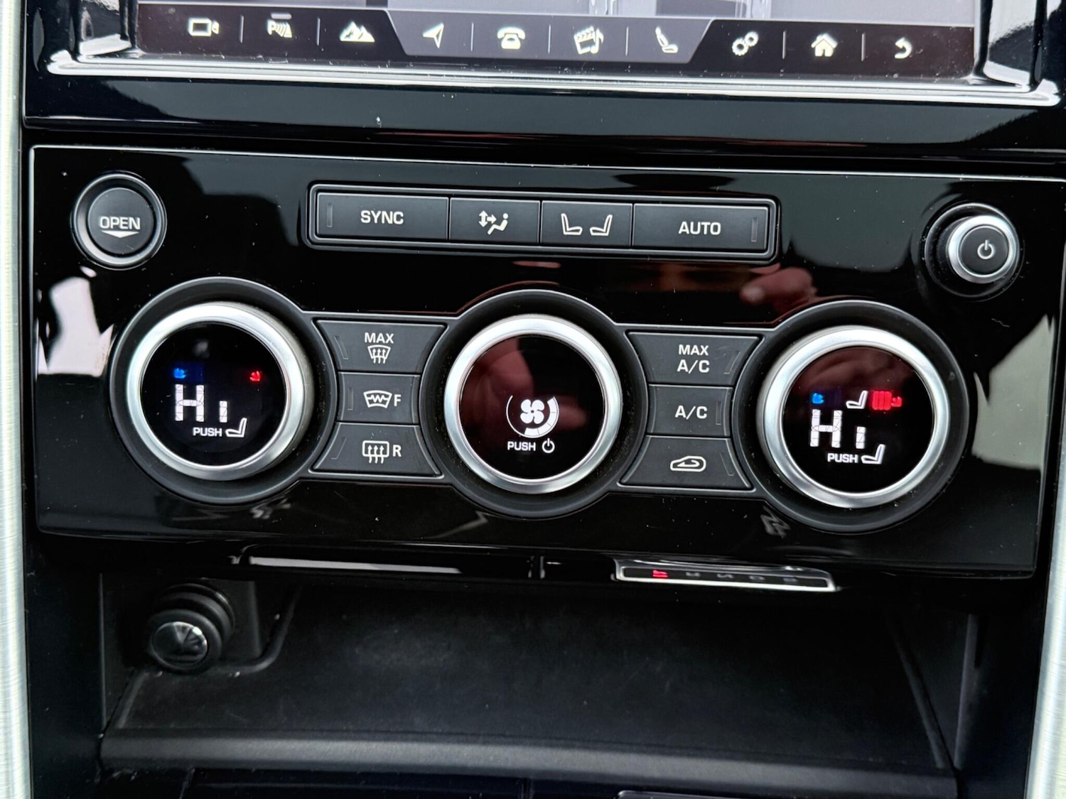 Used Land Rover Discovery 2017 for sale - 77737934: Photo 34