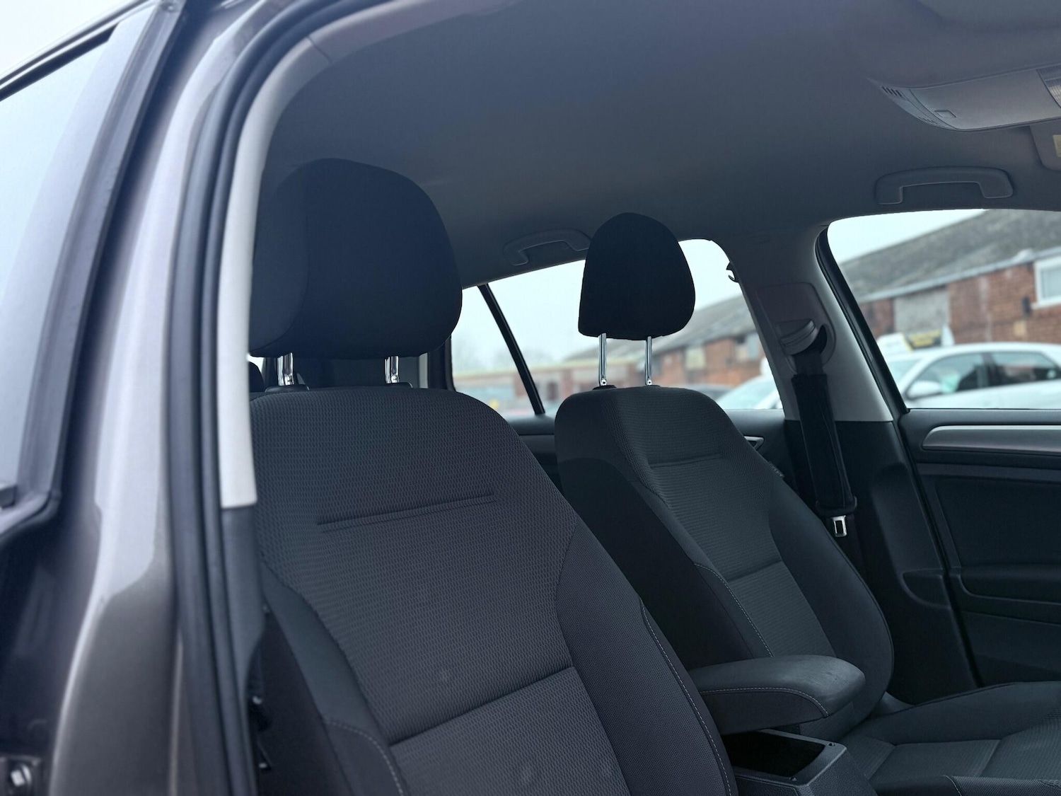 Used Volkswagen Golf 2015 for sale - 77305996: Photo 11