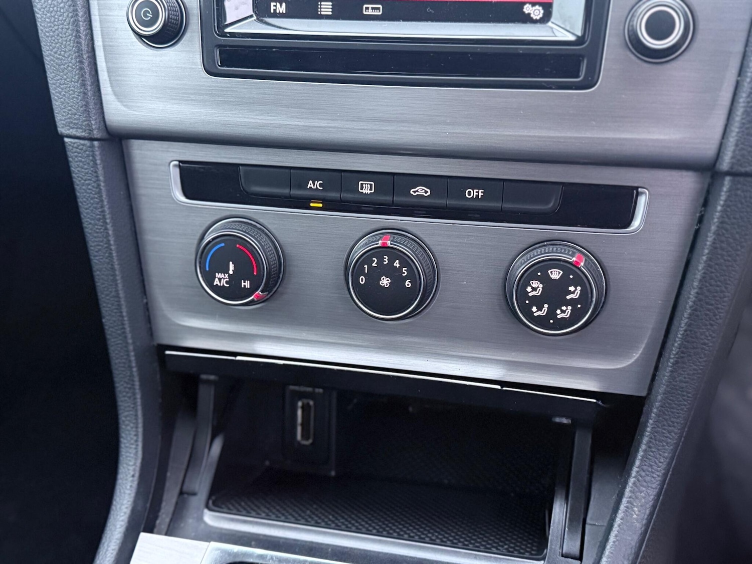 Used Volkswagen Golf 2015 for sale - 77305996: Photo 14