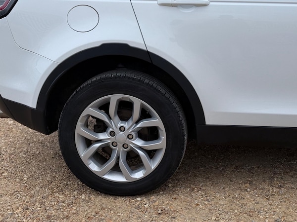 Used Land Rover Discovery Sport 2016 for sale - 76282796: Photo 23