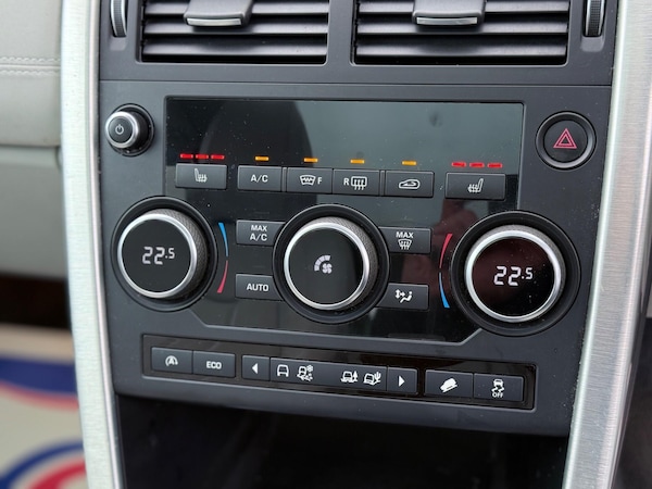 Used Land Rover Discovery Sport 2016 for sale - 76282796: Photo 40