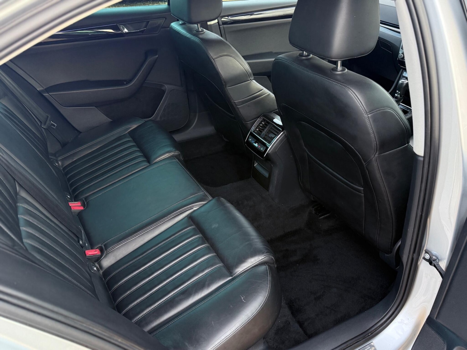 Used Skoda Superb 2016 for sale - 76572963: Photo 18