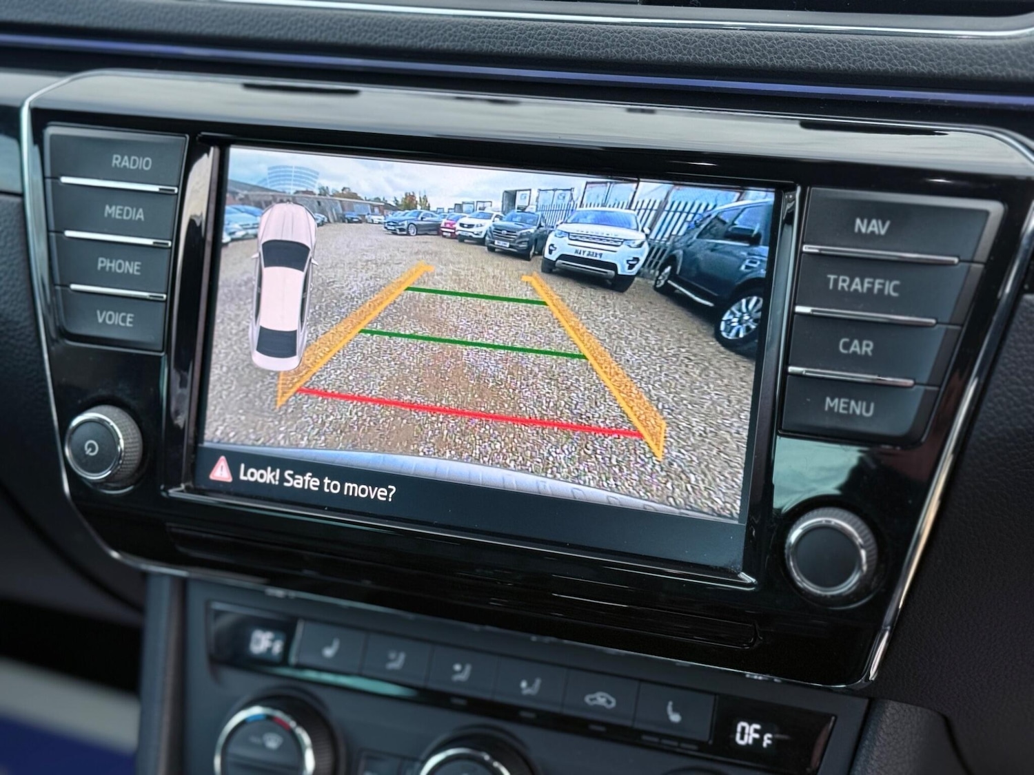 Used Skoda Superb 2016 for sale - 76572963: Photo 28