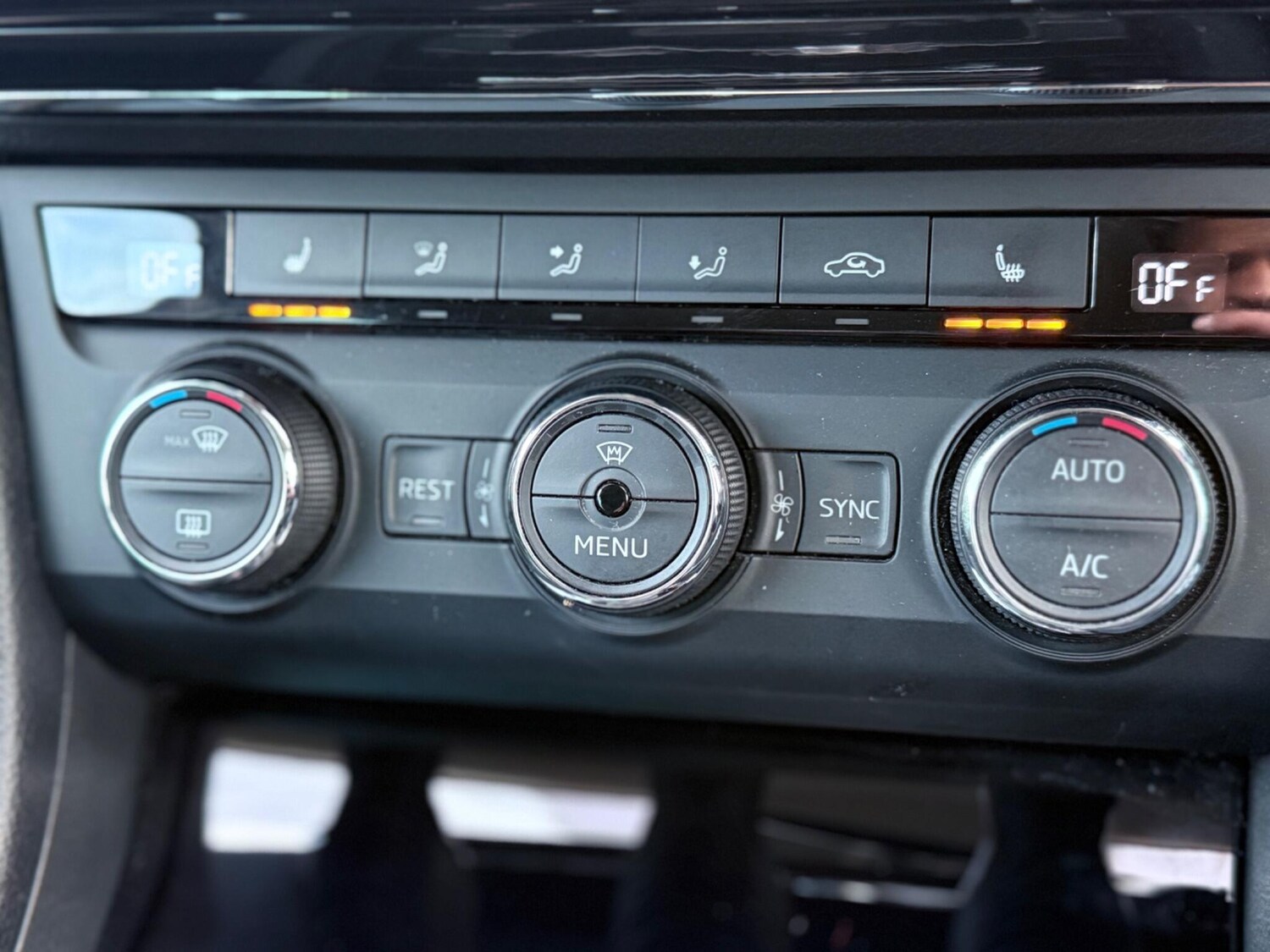 Used Skoda Superb 2016 for sale - 76572963: Photo 37