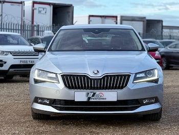 Used Skoda Superb 2016 for sale - 76572963: Photo