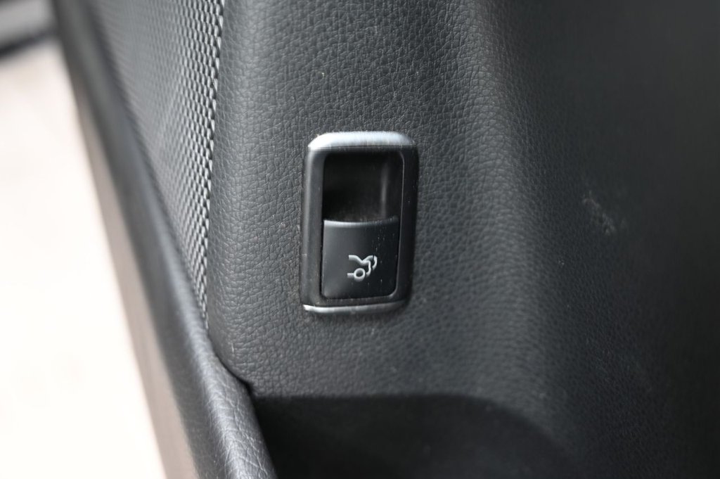 Used Mercedes-Benz CLA 2019 for sale - 77632065: Photo 41