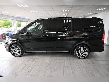 Used Mercedes-Benz V-Class 2022 for sale - 78863509: Photo