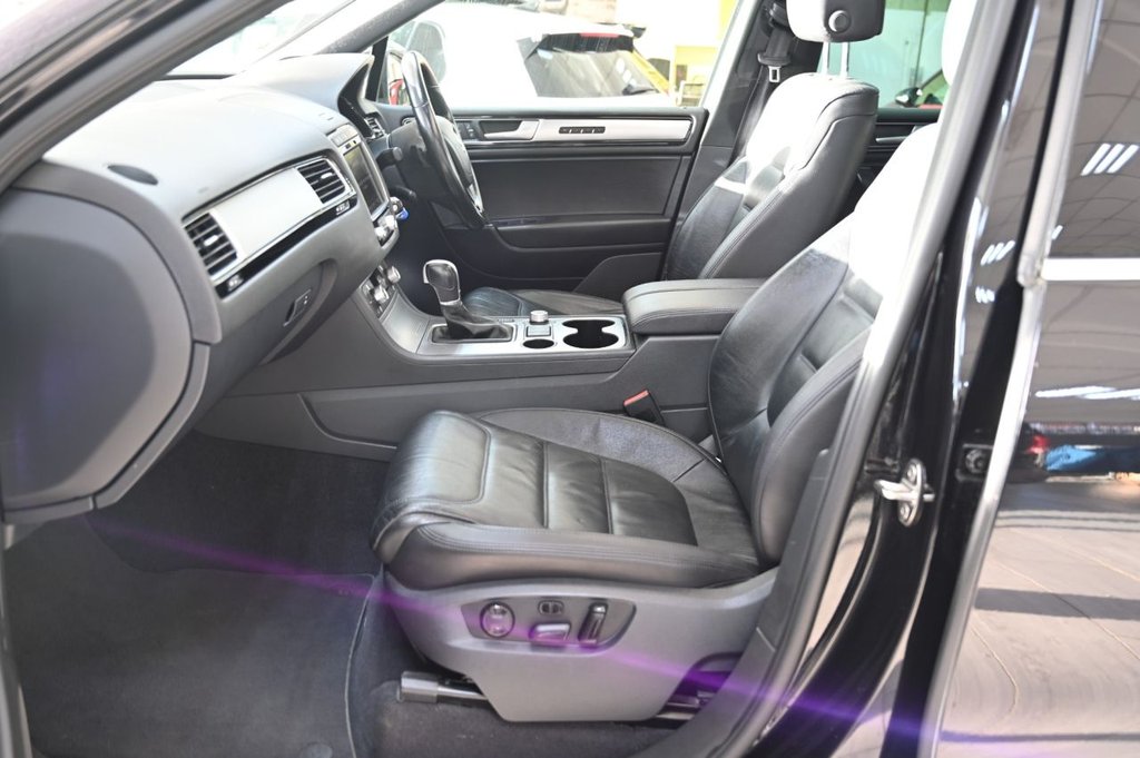 Used Volkswagen Touareg 2016 for sale - 76751382: Photo 17