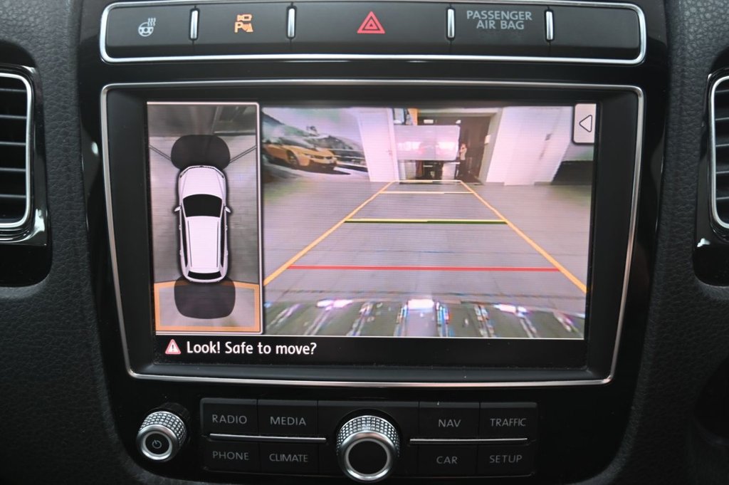 Used Volkswagen Touareg 2016 for sale - 76751382: Photo 23