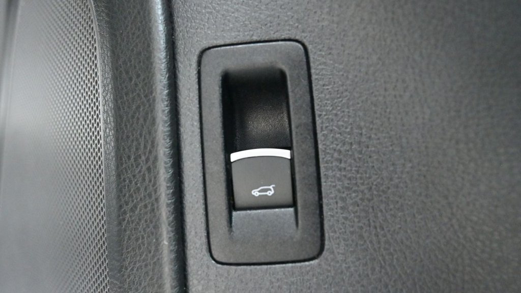 Used Volkswagen Touareg 2016 for sale - 76751382: Photo 40