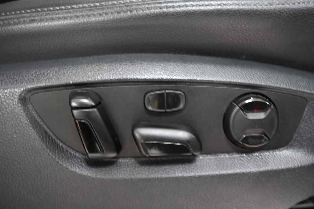 Used Volkswagen Touareg 2016 for sale - 76751382: Photo 41