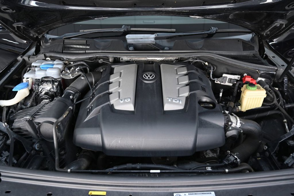 Used Volkswagen Touareg 2016 for sale - 76751382: Photo 48