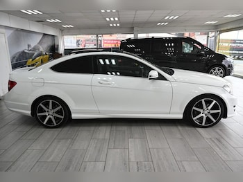 Used Mercedes-Benz C-Class 2015 for sale - 75275724: Photo