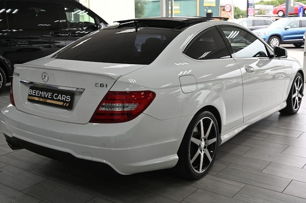 Used Mercedes-Benz C-Class 2015 for sale - 75275724: Photo 9
