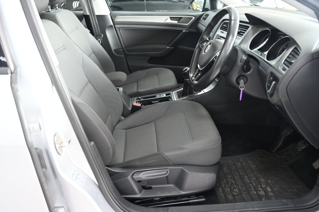 Used Volkswagen Golf 2014 for sale - 78044271: Photo 17