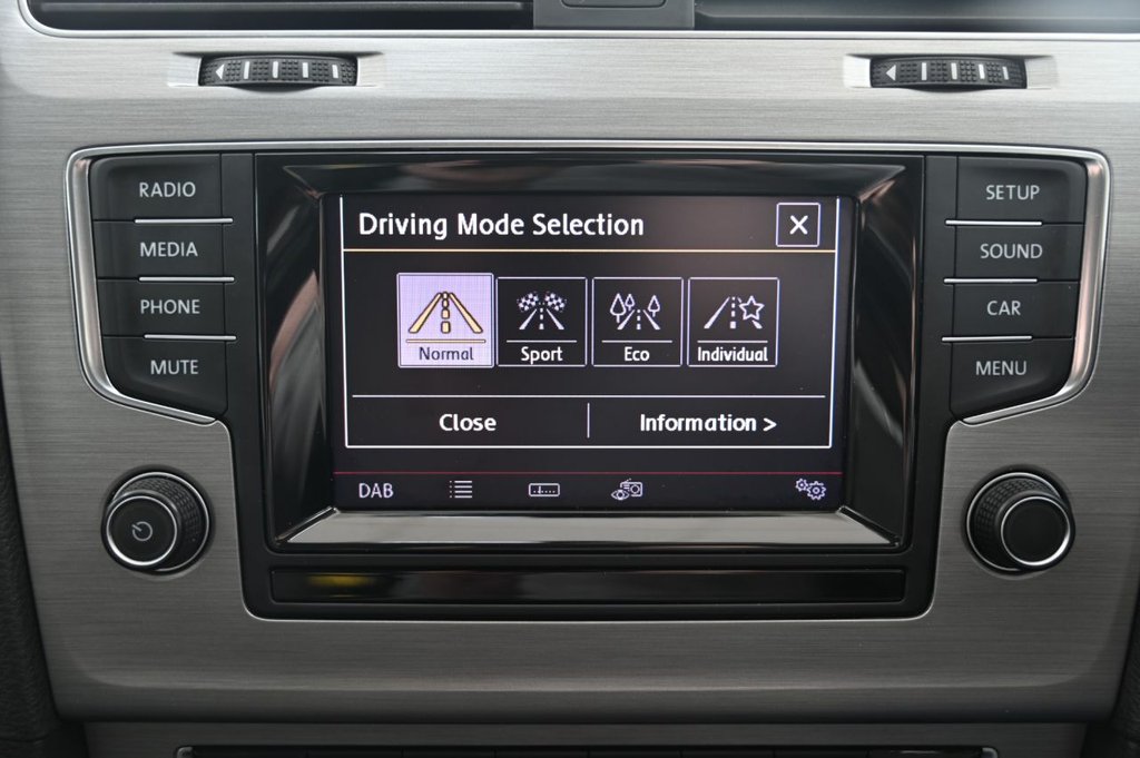 Used Volkswagen Golf 2014 for sale - 78044271: Photo 23