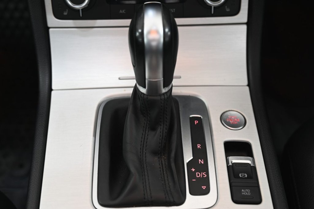 Used Volkswagen Touareg 2013 for sale - 76962121: Photo 29