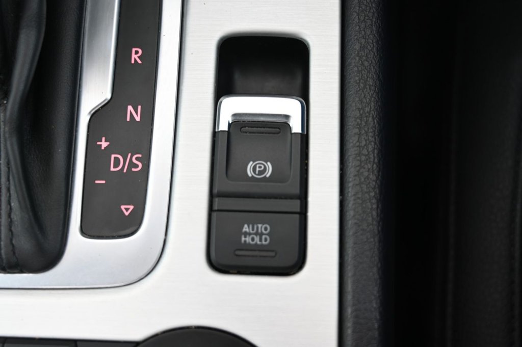 Used Volkswagen Touareg 2013 for sale - 76962121: Photo 32